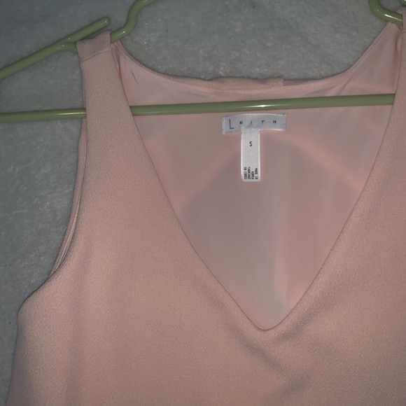 **SOLD** Casual Romper - Picture 3 of 6